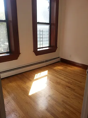 Rented by Allen Harris, LREB | media 11