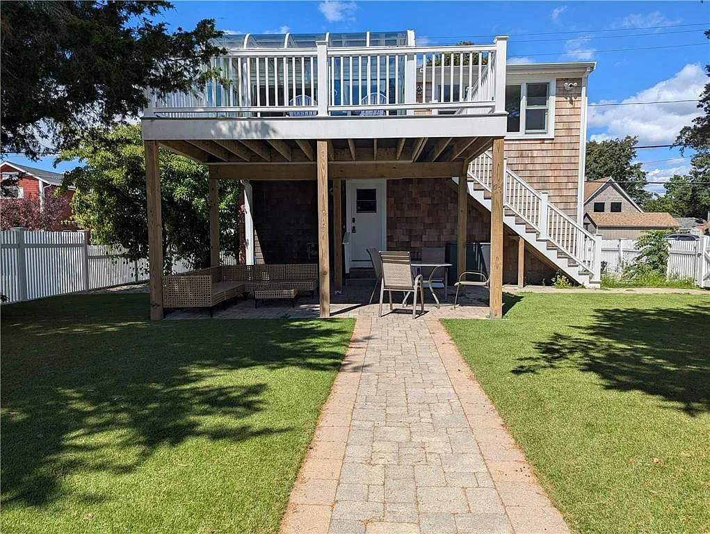 2 bed, 7.0 bath, 3000 sqft, $4,100 — Photo 2