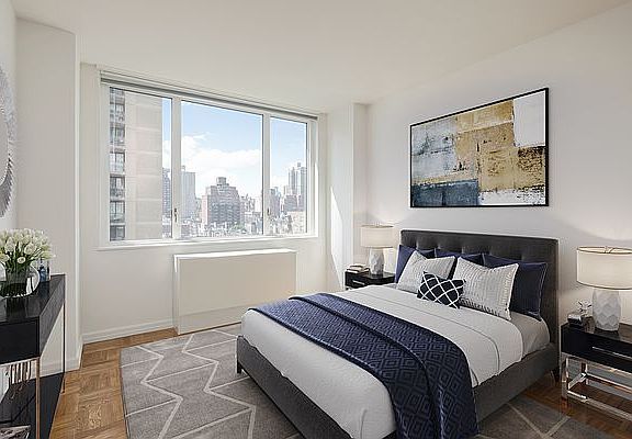 4th image of 401 E 80th St #5D