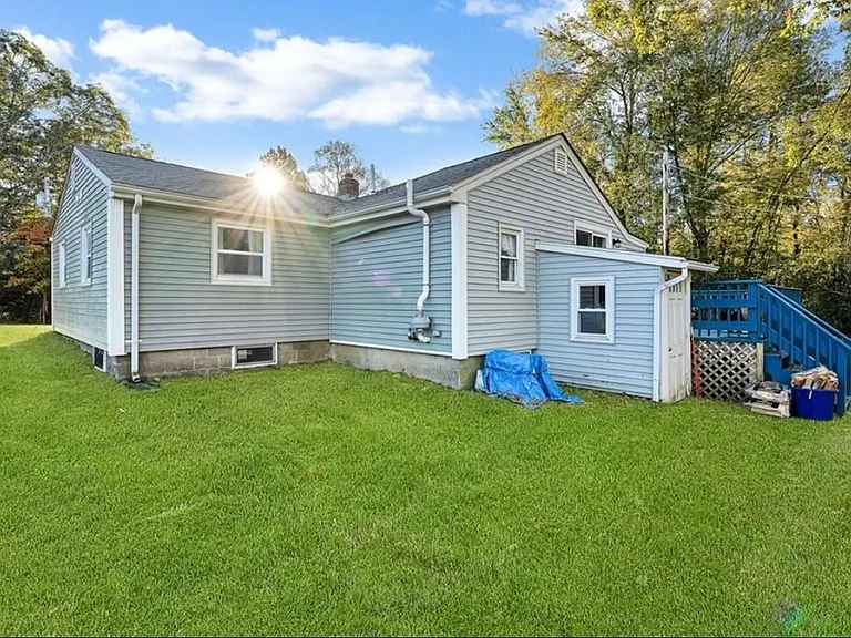 2BED2BATH HOME - EXTERIOR