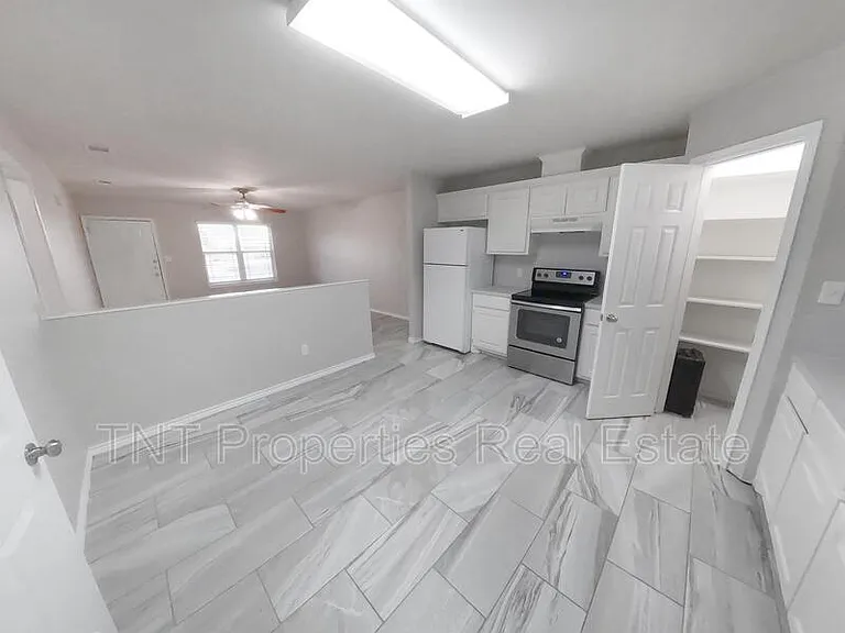 9871 Riskys Ranch Dr — Photo 4
