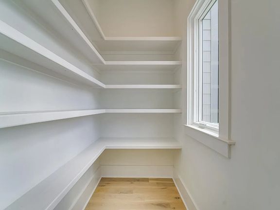 3rd image of 1020A Scovel St