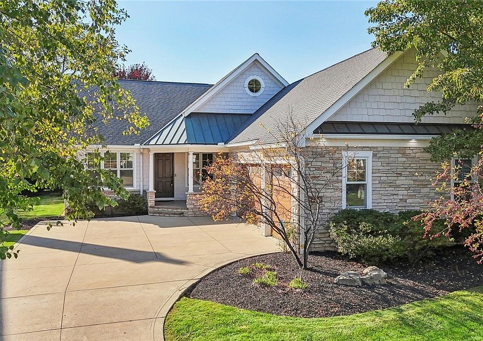 1st image of 2105 Botanica Ln