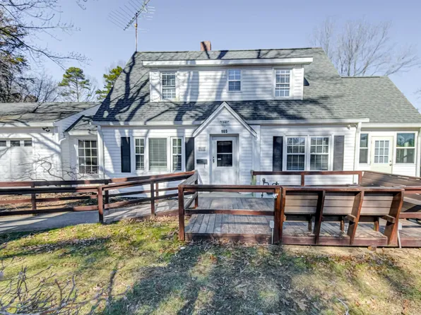 965 Palm Dr, Winston Salem, NC 27106
