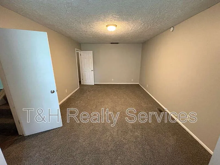 3644 Celtic Dr — Photo 15