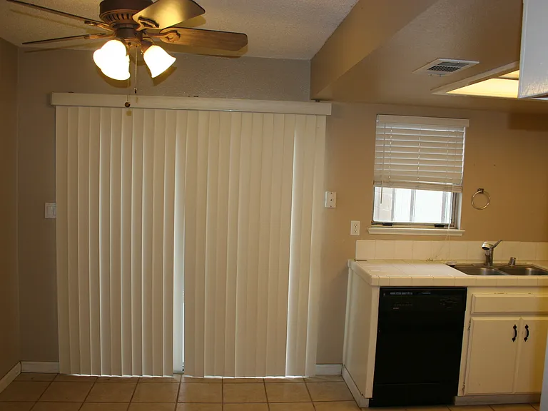 4600 Beechwood St #80 — Photo 11
