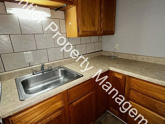 4th image of 325 Eichelberger St APT D