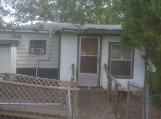 110 S 5th St, Conroe, TX 77301