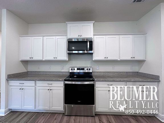 4th image of 7640 Piper Cir