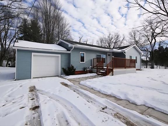 2nd image of 918 S Lincoln Ave