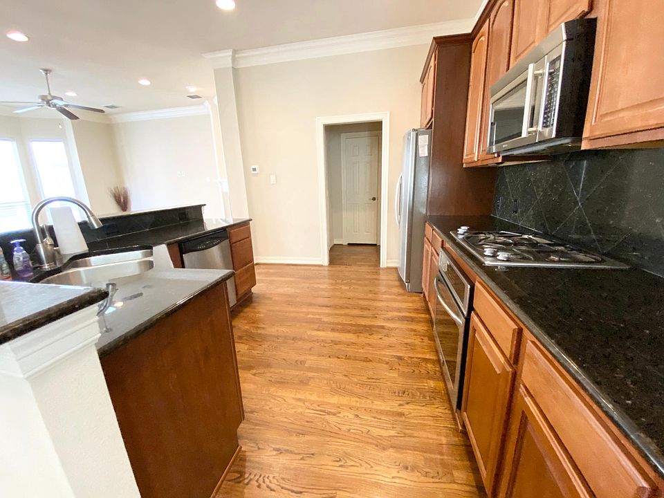 1st image of 4330 Holland Ave APT 3