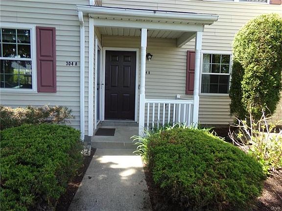 3rd image of 304 Briarwood Dr #B