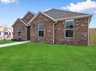 4868 W Aurora St, Fayetteville, AR 72704