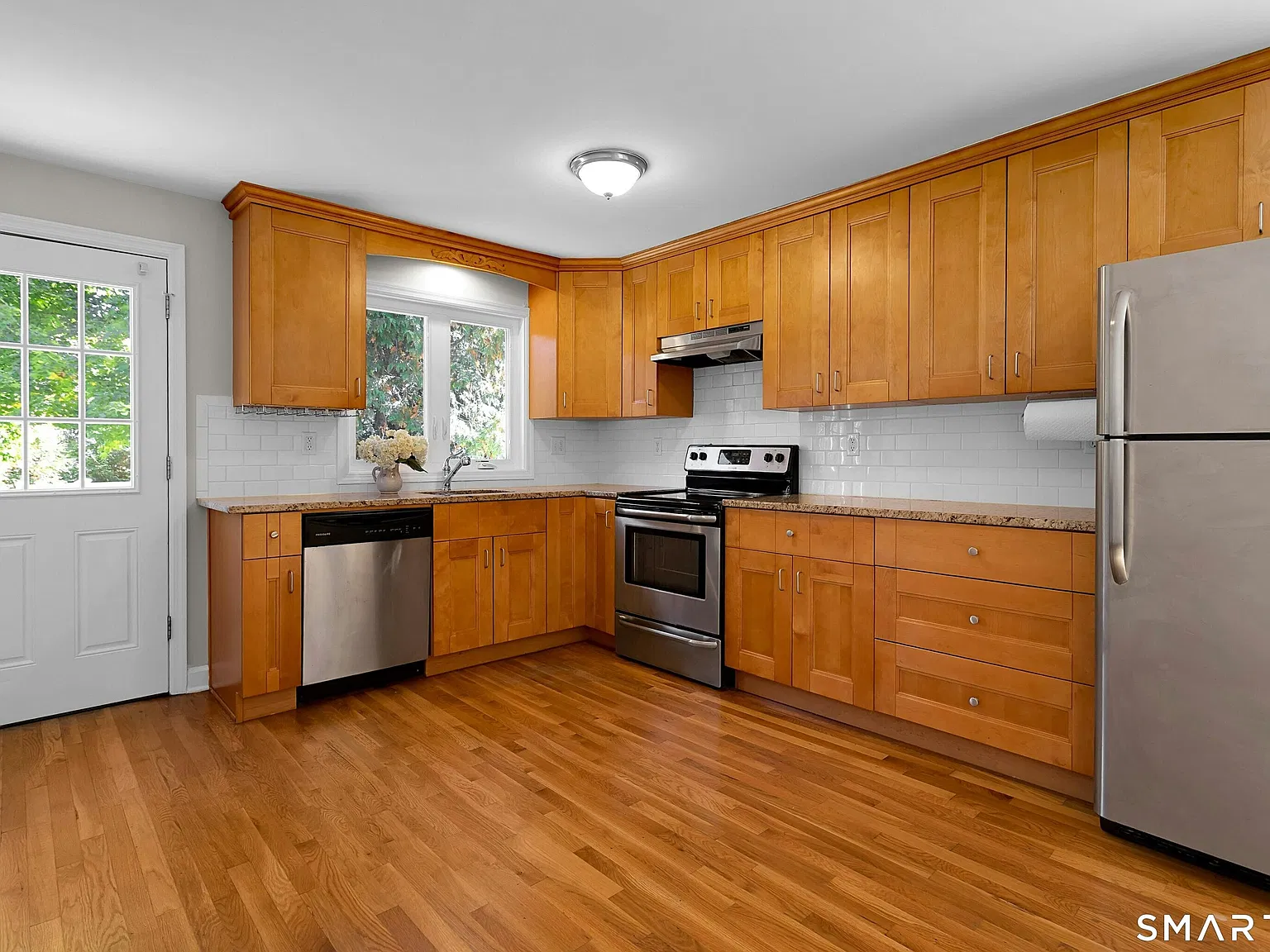 2 bed, 1.5 bath, 1128 sqft, $3,650 — Photo 4