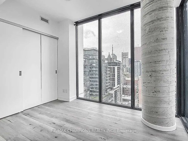 55 Ontario St #1209 — Photo 10
