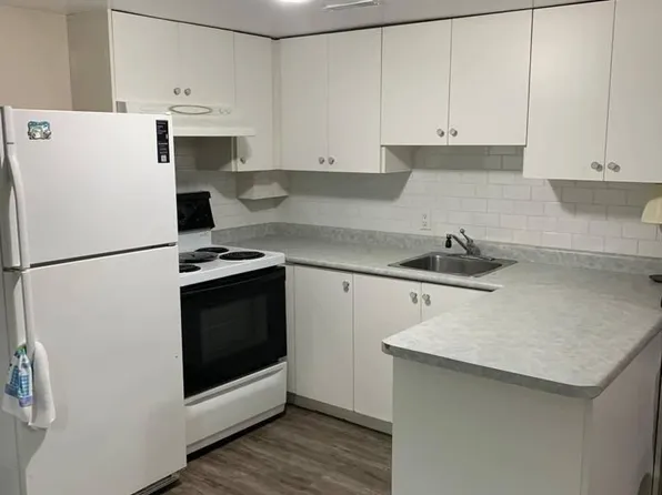 23 Charlemont Cres, Toronto, ON M1T 1M3