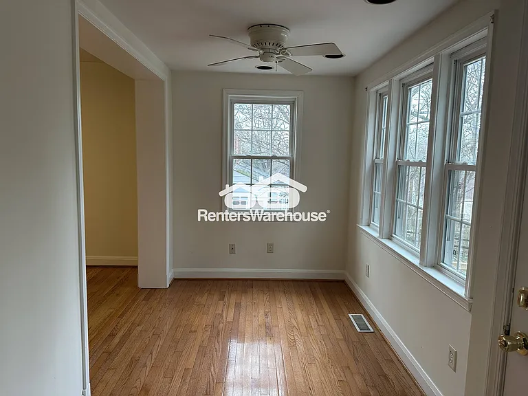 6518 Loch Hill Ct — Photo 8