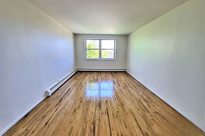 1st image of 543 17th St APT 3B