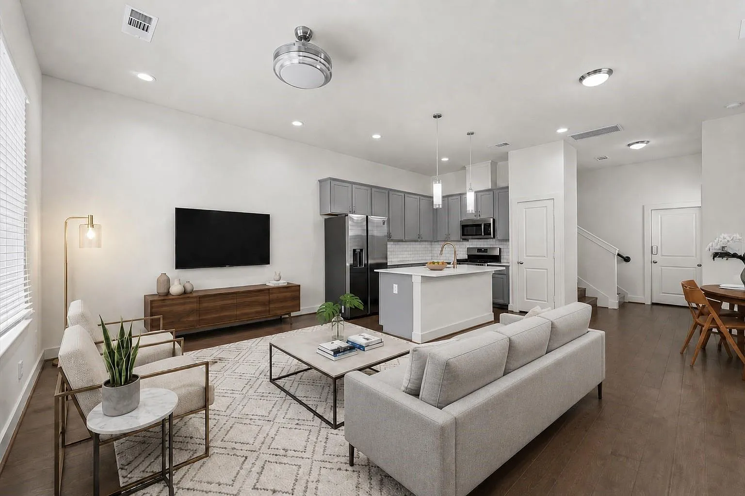 3 bed, 2.5 bath, 1446 sqft, $1,950 — Photo 1