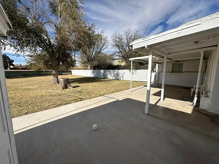 902 Orange St — Photo 22