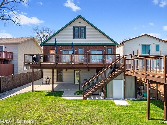 2nd image of 7438 Lakeshore Dr
