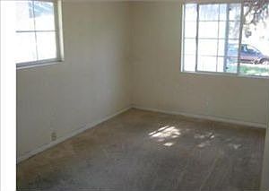 5th image of 17248 Marygold Ave