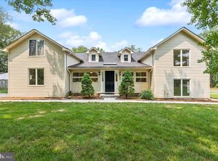 423 Shetlands Ln, Glen Burnie, MD 21061