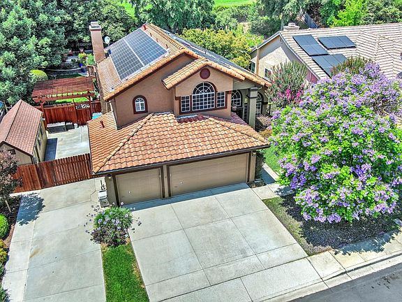 2nd image of 538 Crownpoint Circle