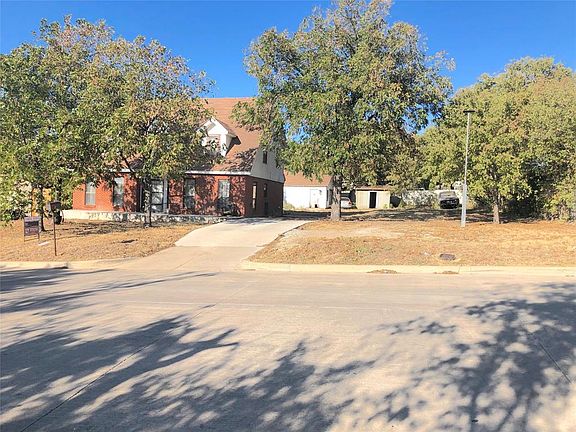 2nd image of 3104 NW 23rd St