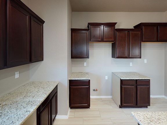5th image of 5949 Hidden Arbor Dr