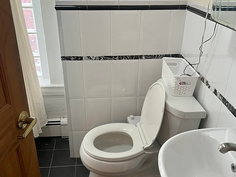 76 Fairmont St #1 — Photo 11