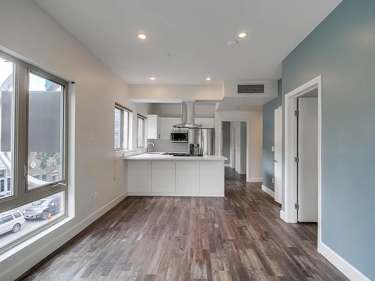450 J St #3131 — Photo 7