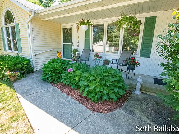 3rd image of 340 Yorkwoods Dr NW
