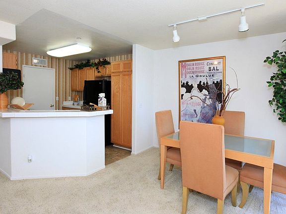 4th image of 18030 Annes Cir Unit 204