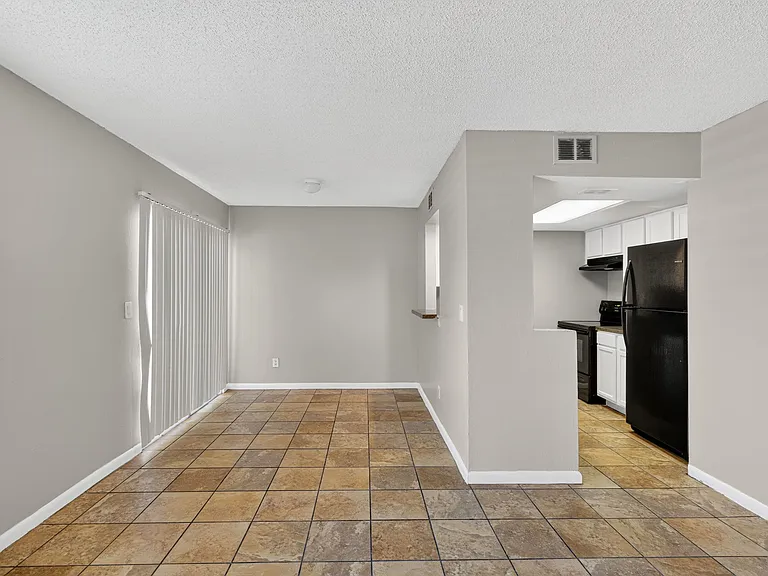 Terrace at Naples Townhomes — Photo 35