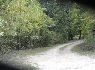 371 Oak Valley Dr, Linn Creek, MO 65052