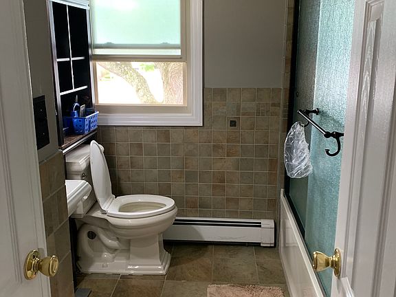 2nd image of 4 Rose St #1