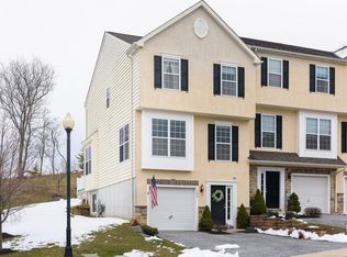 183 Lukens Mill Dr, Coatesville, PA 19320