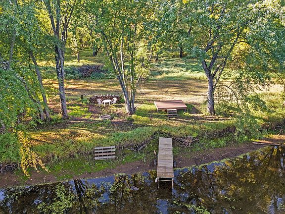 3rd image of 6167 Royal River Rd