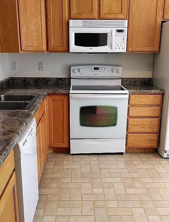 1st image of 860 Liberty Ln