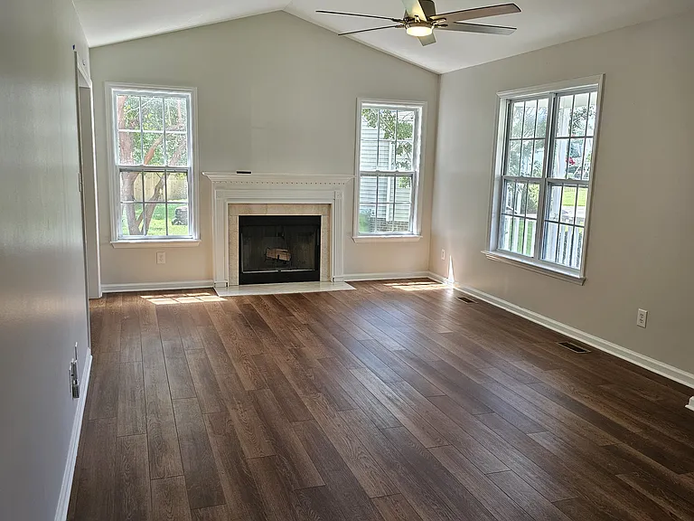 436 Barn View Ct — Photo 6