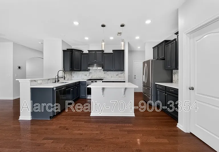 10431 Paisley Abbey Ln — Photo 6