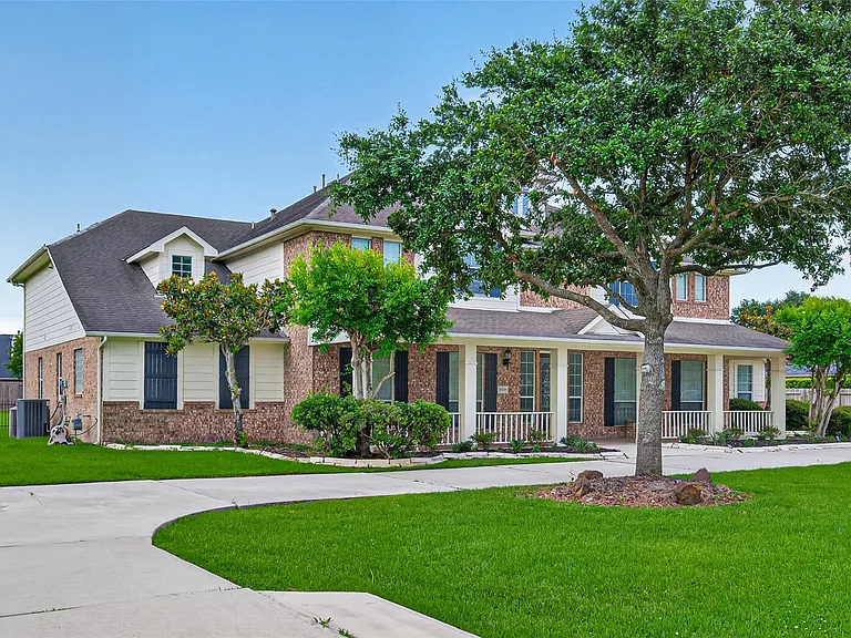 26210 Cloverland Park Ln — Photo 2