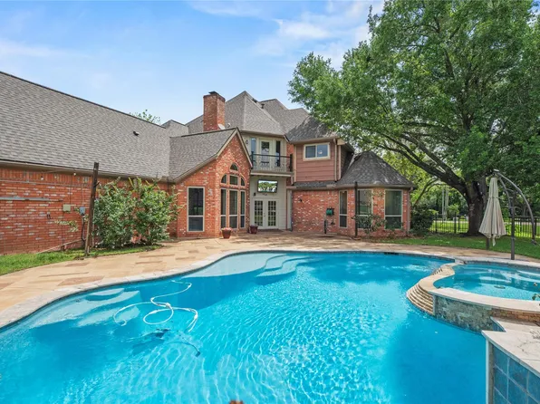 5023 Waterbeck St, Weston Lakes, TX 77441