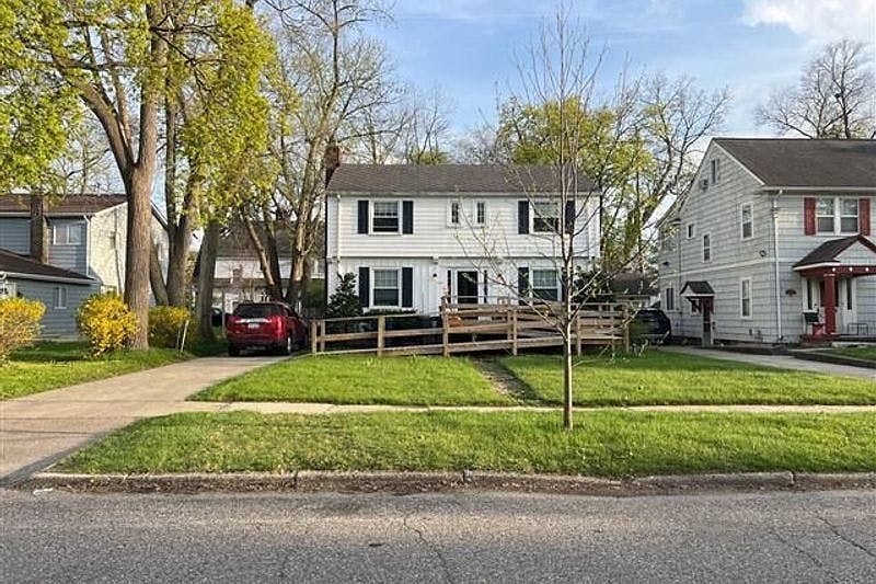 1st image of 1818 Montclair Ave