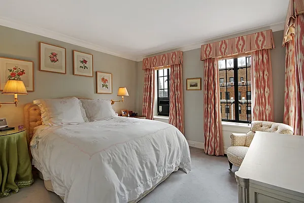 Sold by Corcoran | media 15