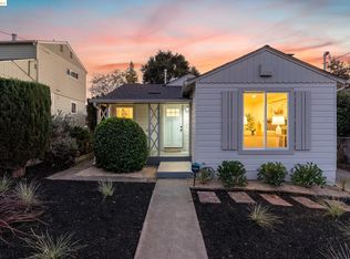 7591 Circle Hill Dr, Oakland, CA