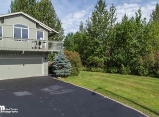6700 Pebblebrook Cir, Anchorage, AK 99507