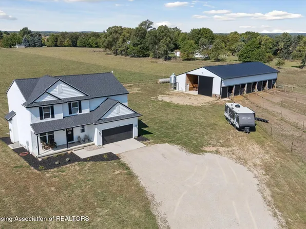 8843 N Dewitt Rd, Saint Johns, MI 48879