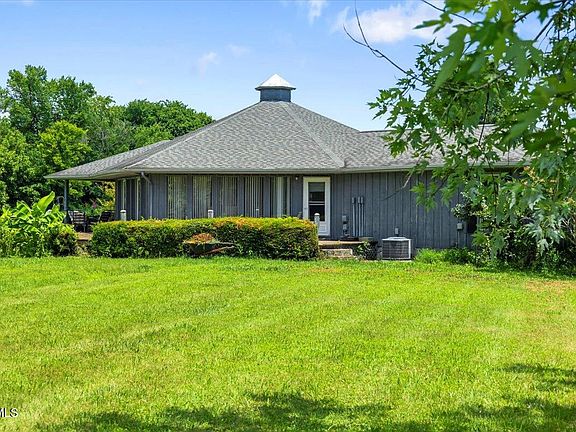 14th image of 628 Christian Bend Rd